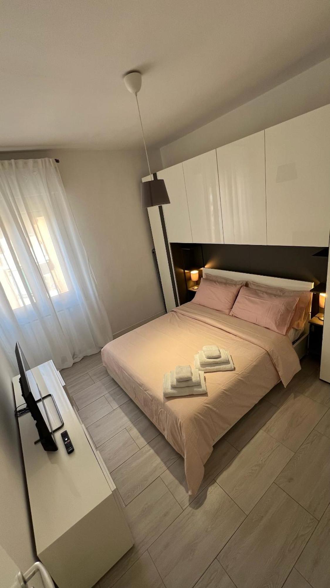 Ferienwohnung Rafael Milano - 10 Min From Linate Airport, Centrale Fs, Ospedale San Raffaele Exterior foto