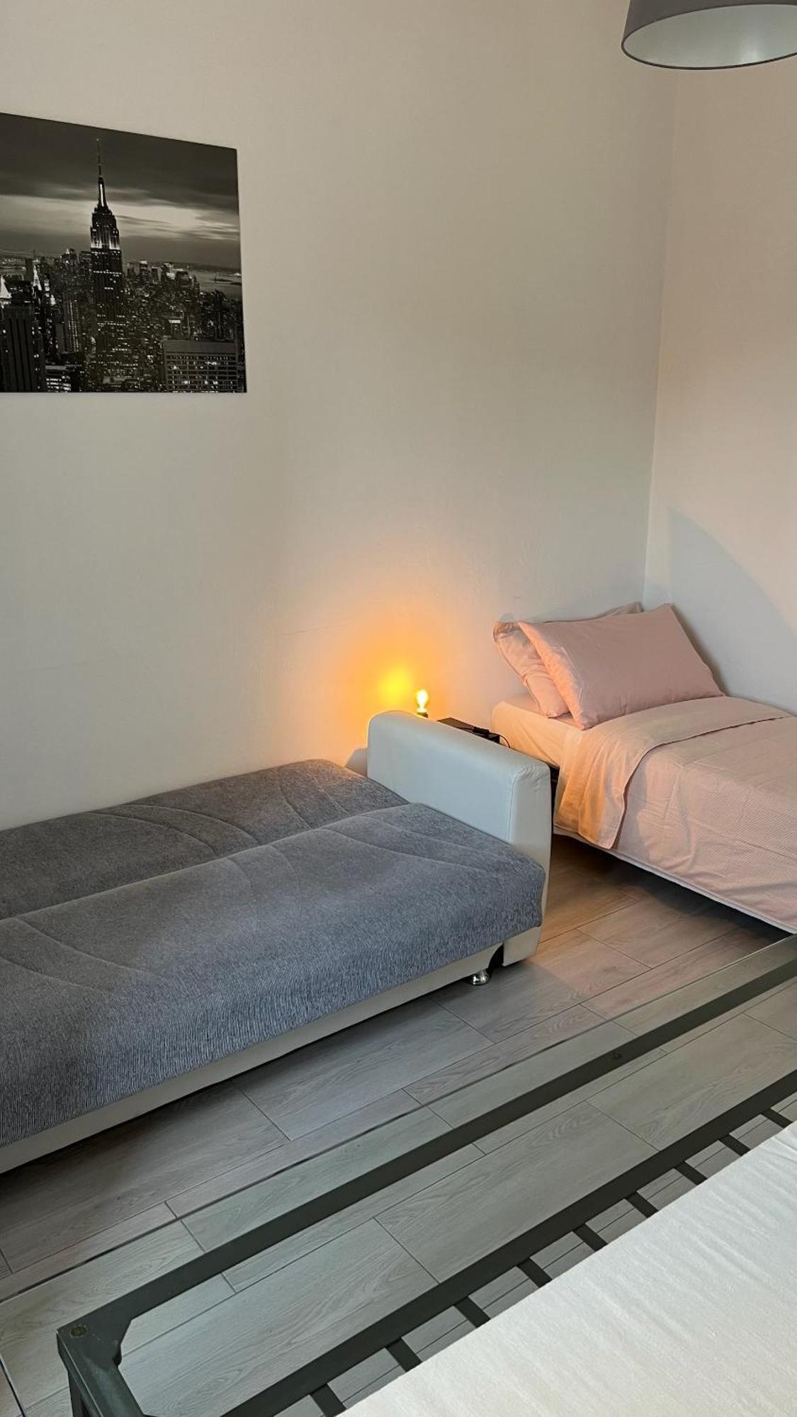 Ferienwohnung Rafael Milano - 10 Min From Linate Airport, Centrale Fs, Ospedale San Raffaele Exterior foto