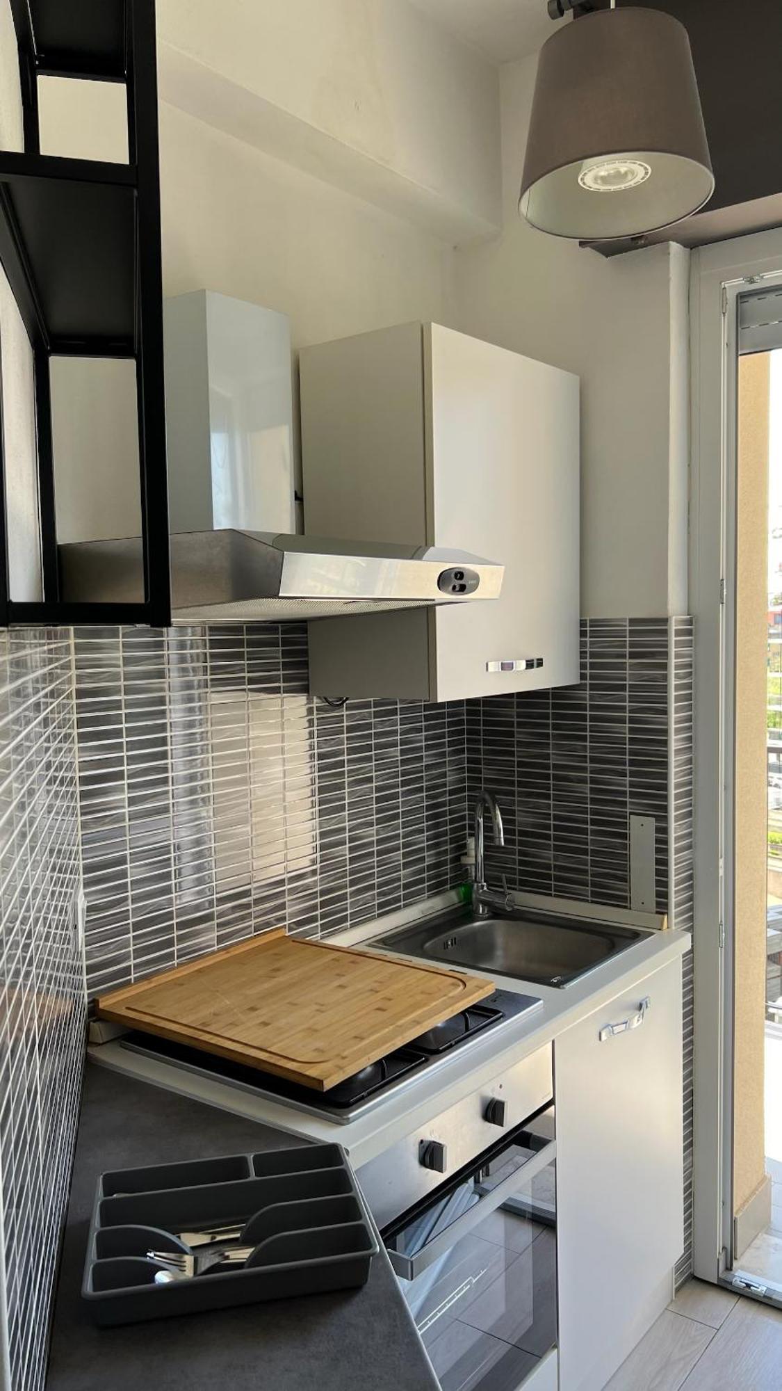 Ferienwohnung Rafael Milano - 10 Min From Linate Airport, Centrale Fs, Ospedale San Raffaele Exterior foto